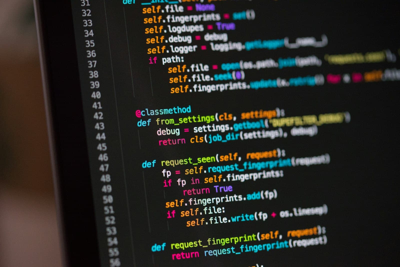 Gambar Cover Kenapa Senior Dev Selalu Baca Error Message Dulu, Bukan Langsung Tanya ChatGPT